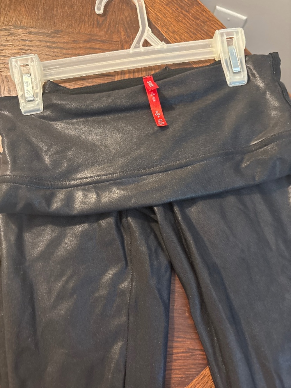 Spanx black faux leather legging small